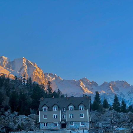 Bujtina Valbone Hotell Exteriör bild